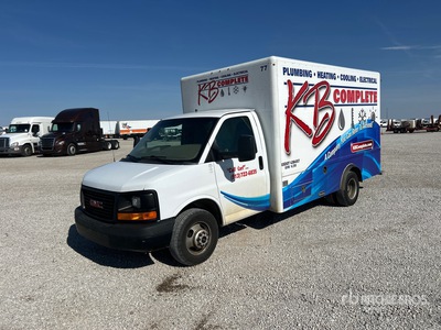 2017 GMC SAVANA G4500 4x2 Kastenwägen