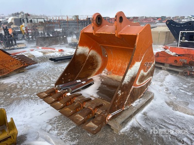 Craig 54 in Digging Excavator Bucket