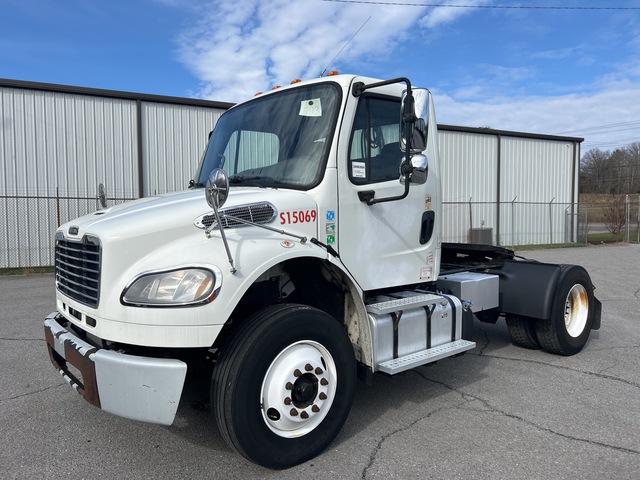2016 Freightliner M2 106 4x2 S/A Day Cab Truck Tractor