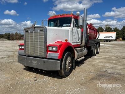 1991 Kenworth W900B 6x4 Vacuum Tanker Truck