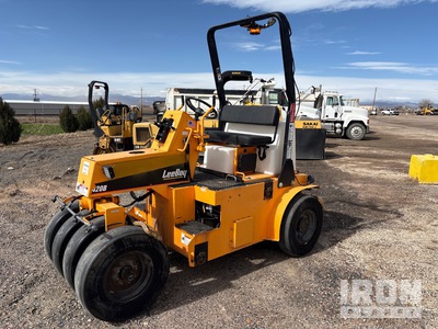 2018 LeeBoy 420 9 Wheel Pneumatic Roller