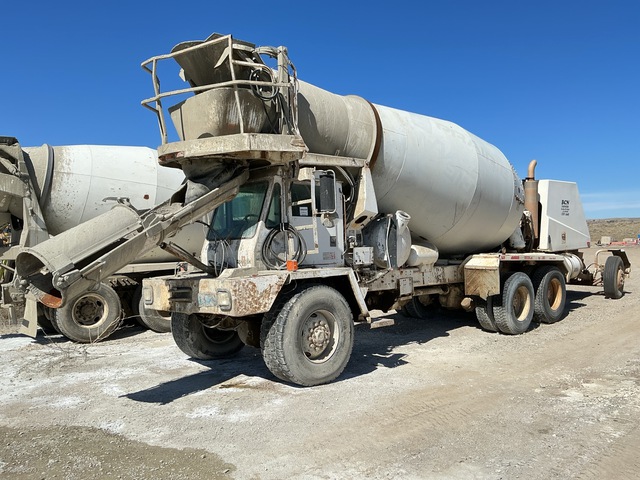 1997 Oshkosh S-2346 6x6 Front Discharge Mixer Truck