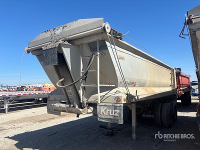 2017 Kruz SFST-23-RB 23 ft T/A Frameless Remorque à benne basculante arrière