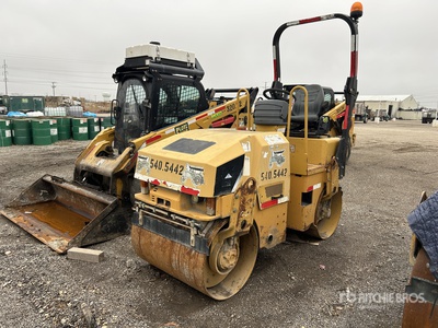 2009 Cat CB22 Double Drum Roller