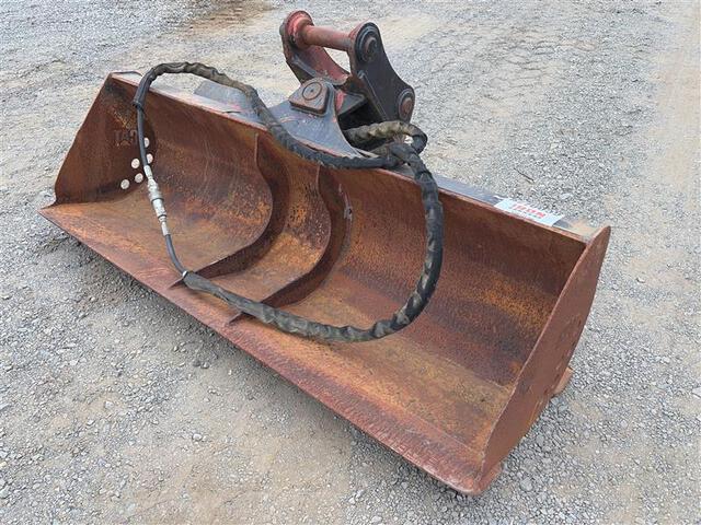 1600 mm Q/C Hydraulic Tilting Excavator Bucket - Fits 5 ton