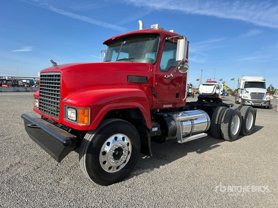 2011 Mack CHU613 6x4 Cabeza Tractora Cabina Corta