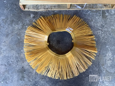 (43) Cat 157-2556 Rotary Sweeper Poly Brushes