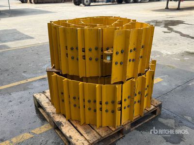 18 in Zapatas con Cadena para Tractor sobre Orugas (Sin Usar) / Track Shoes (Unused) - Fits Cat D4K