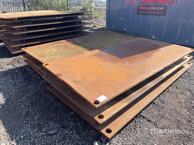 Quantity of (19) Road Plates Suelo