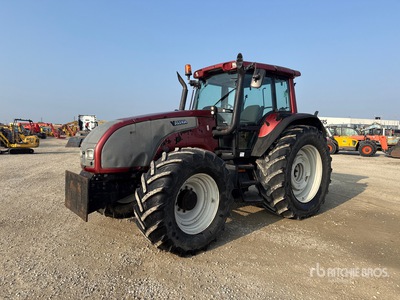2004 Valtra T160 4WD Tractor