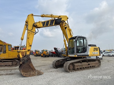2005 New Holland E245 Tracked Excavator