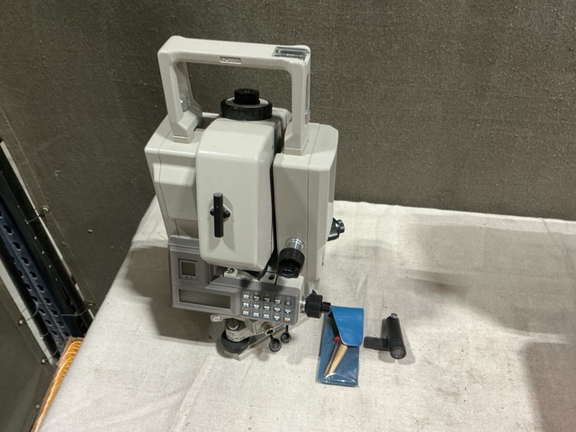 Sokkia NET2B Total Station