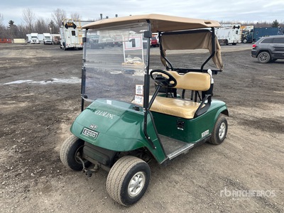 2011 E-Z-Go TXT48V Electric Golfwagentje