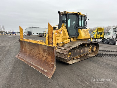 2019 Komatsu D61PX-24 جرافة مجنزرة