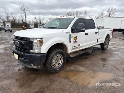 2019 Ford F-350 XL 4x4 Crew Cab Pickup