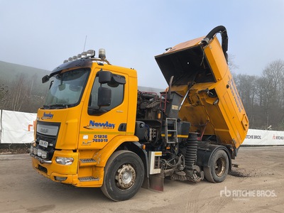 Johnston on 2016 DAF DAF/LF 280 FA كانسة شوارع