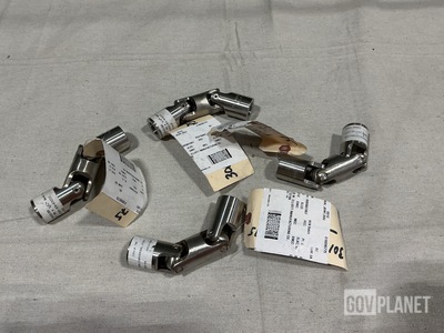 (4) B.W. Elliott Manufacturing 12020-105 Double Universal Joints