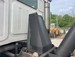 Underbody with Hydraulic Tank