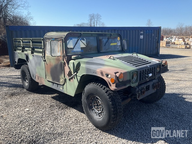 2002 AM General M1097A2 HMMWV 2 Door Soft Top w/Truck Body