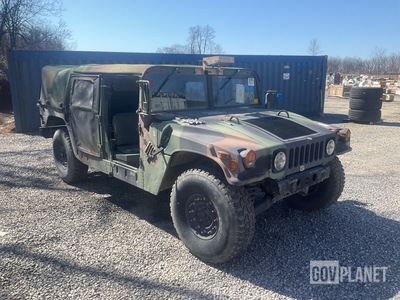 AM General M1097R1 HMMWV 4 Door Soft Top w/Truck Body
