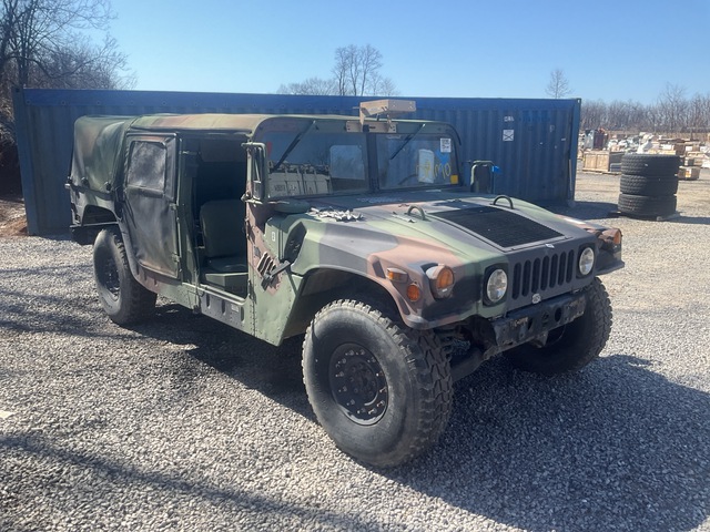 AM General M1097R1 HMMWV 4 Door Soft Top w/Truck Body