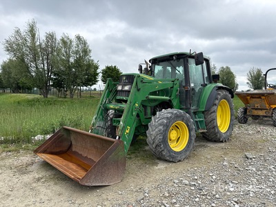 2003 John Deere 6320 4WD Tractor Agrícola (Inoperable)