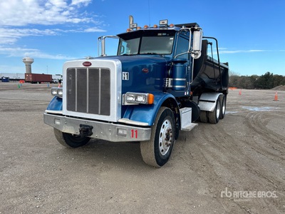 2011 Peterbilt 367 6x4 Camion à benne tandem