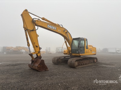 2003 John Deere 200C LC Excavatrice sur chenilles