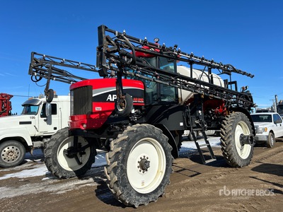 2009 Apache AS1210 100 ft 4x2 High Clearance Self-Propelled Sprayer