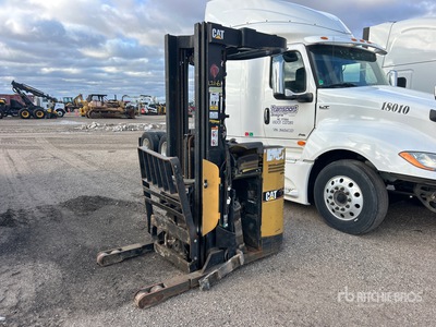 Cat NR300 3000 lb Reach Truck