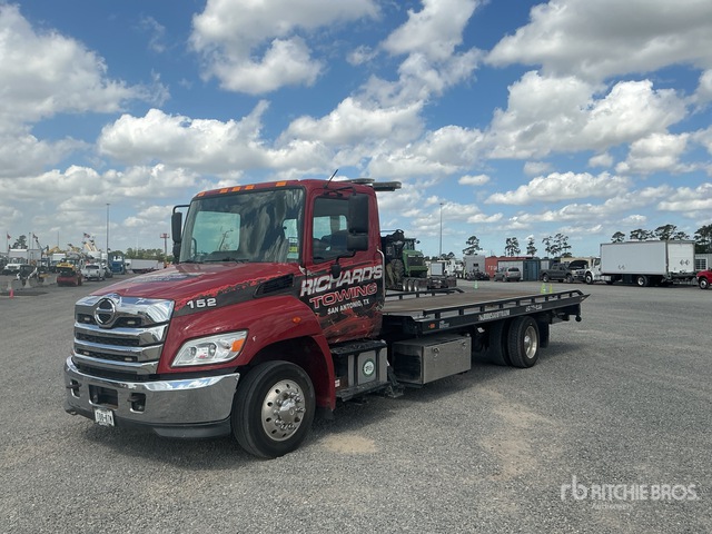 2022 Hino L6 4x2 Rollback Truck