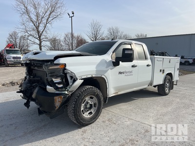 2021 Chevrolet Silverado 2500 4x4 Crew Cab Utility Truck