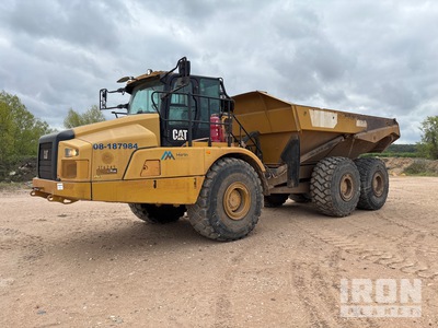 2017 Cat 745 شاحنة قلابة مفصلية