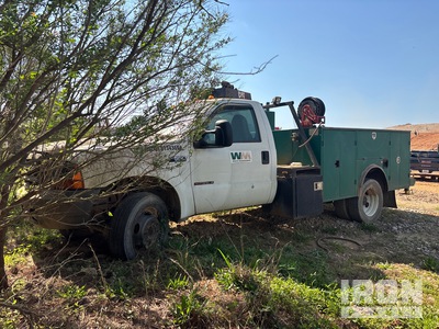 1999 Ford F-550 XL 4x2 Camion utilitaire
