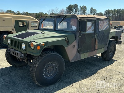 2006 AM General M1097R1 HMMWV 4 Door Soft Top w/Truck Body