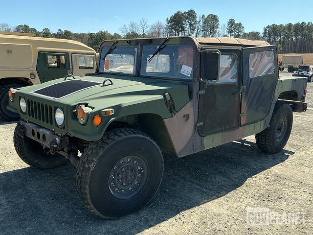 2006 AM General M1097R1 HMMWV 4 Door Soft Top w/Truck Body