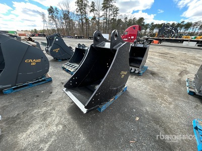 Craig 36 in 1.37 cyd Trenching Excavator Bucket - Fits John Deere 330 (Unused)