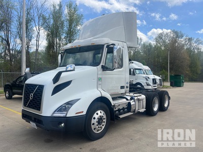 2020 Volvo VNR 6x4 T/A Day Cab Truck Tractor