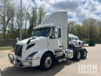 2020 Volvo VNR 6x4 T/A Day Cab Truck Tractor