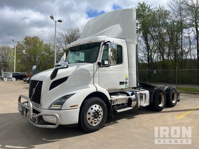 2020 Volvo VNR 6x4 T/A Day Cab Truck Tractor
