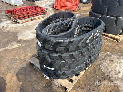 Quantity of (2) Rubber 400 x 72.5 x 76 Width: 15 in Tracks