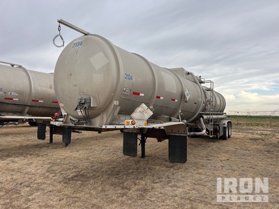 1992 Trailmaster  8400 gal T/A Tanker Trailer