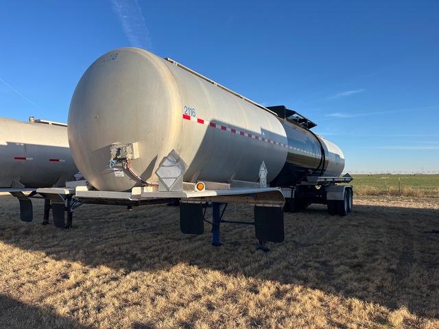 1977 Trailmobile T23I-4CAG 7500 gal T/A Tanker Trailer