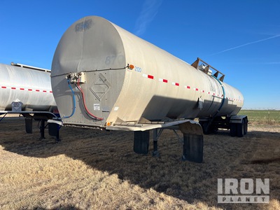 1980 Pullman Trailmobile T23E-42AG 7500 gal T/A Tanker Trailer