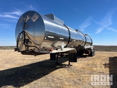 1984 Polar 7200 gal T/A Tanker Trailer
