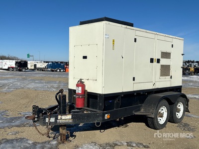 2011 Cat XQ1006 100 kW Mobile مولد