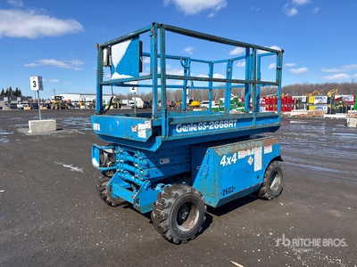 1999 Genie GS-2668 4x4 Dual Fuel Podnośnik nożycowy