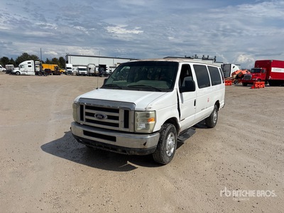 2010 Ford E-350 9 Passenger Van