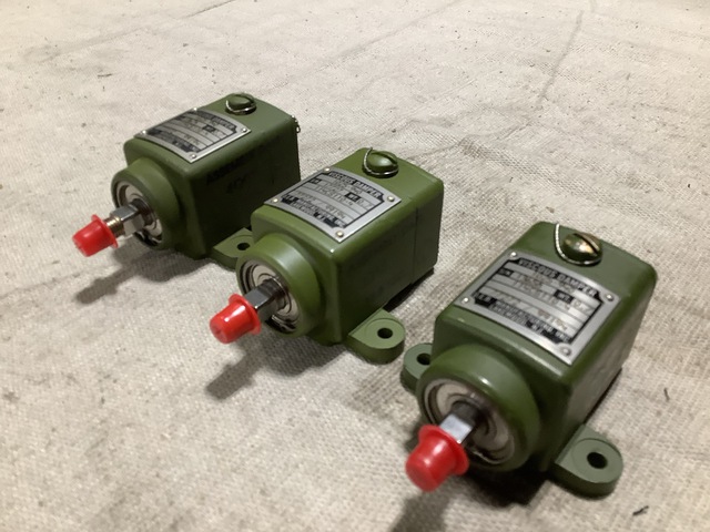 (3) D.E.B. 1025-940 Viscous Dampers