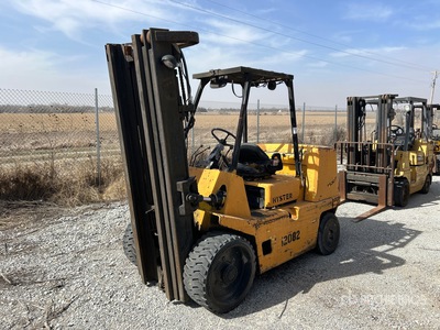 2004 Hyster S155XL 15050 lb Cushion Tire Forklift (Inoperable)